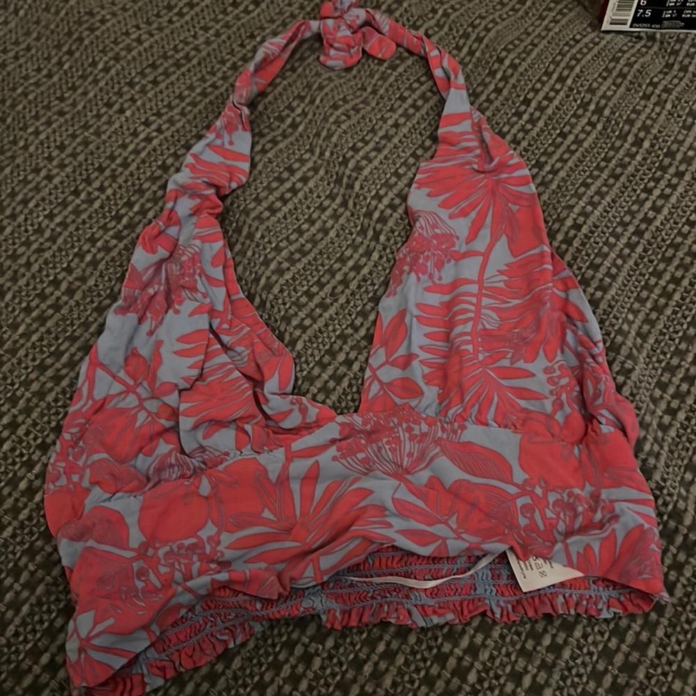 Kendall & Kylie halter tank